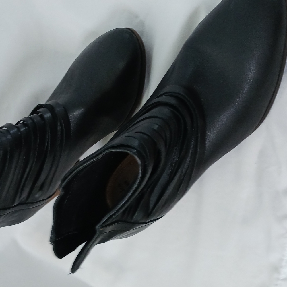 Elegant Black Ankle Boots